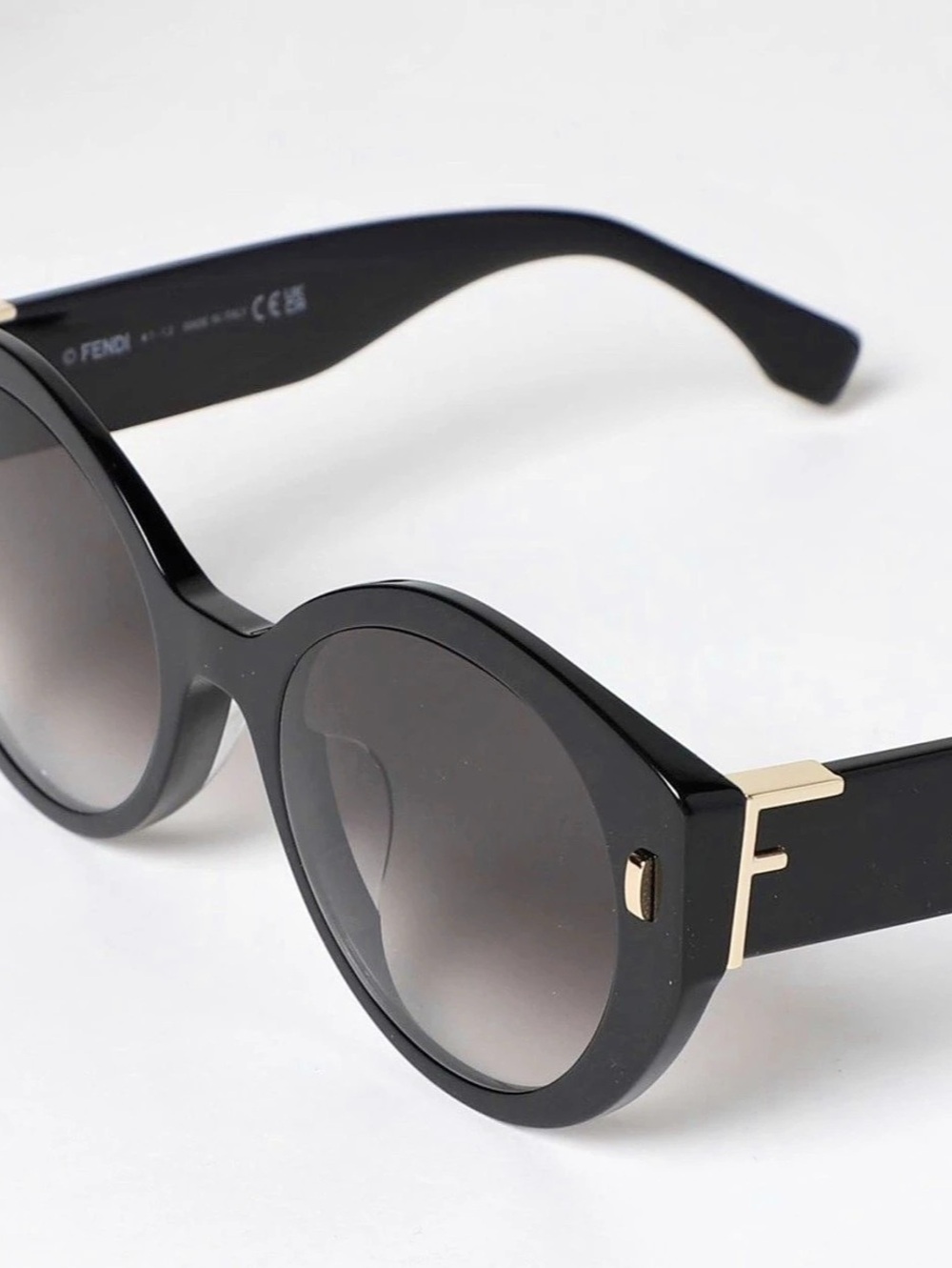 Fendi FF 0001/S Round Sunglasses Black